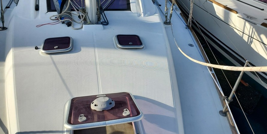 Beneteau Oceanis 43