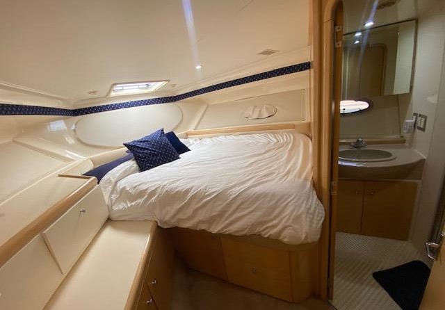 Carver 36 Mariner