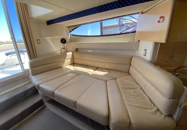 Carver 36 Mariner