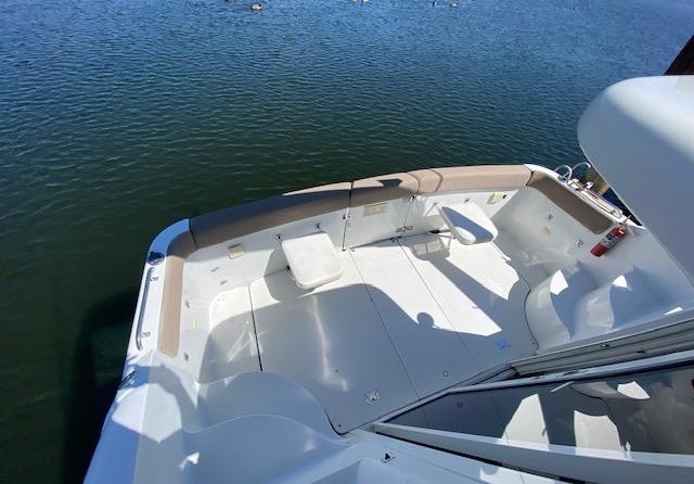 Carver 36 Mariner