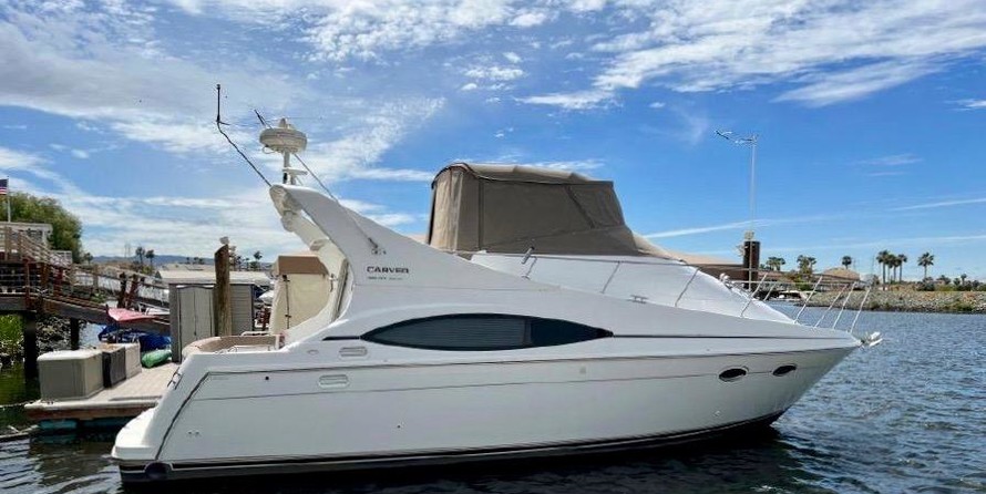 Carver 36 Mariner