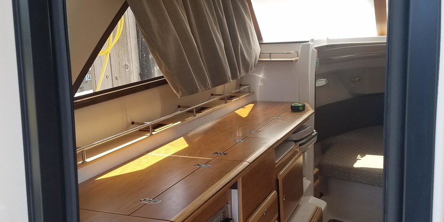 Cutwater C-302 Coupe