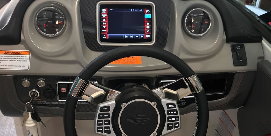 Chaparral 2430 Vortex VRX