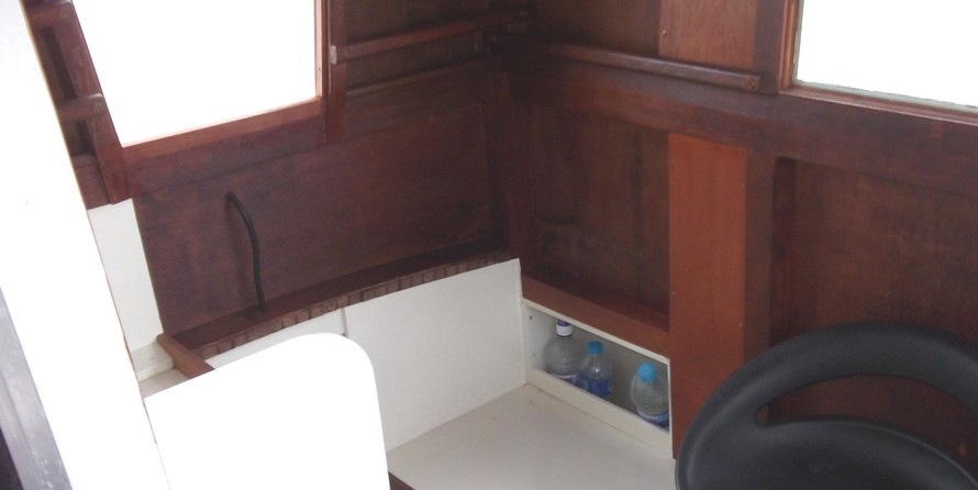 Custom Motor Launch 20 (available)