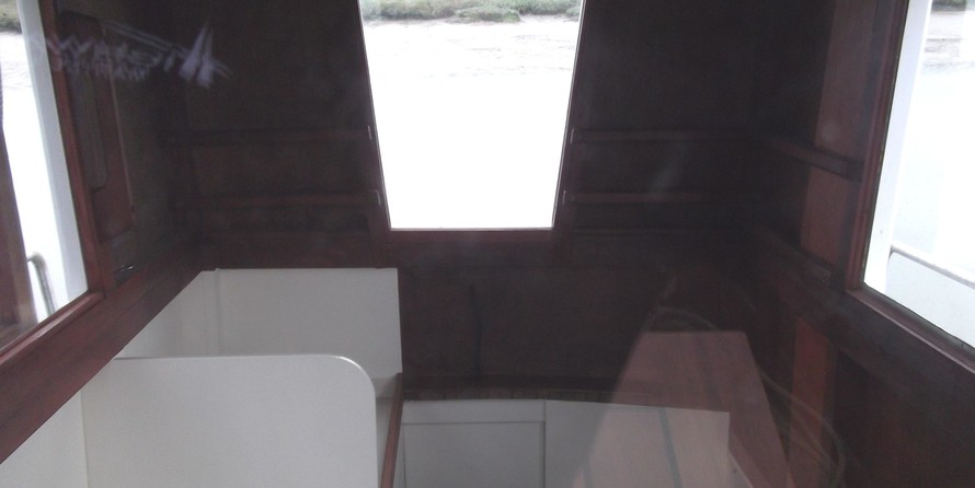 Custom Motor Launch 20 (available)