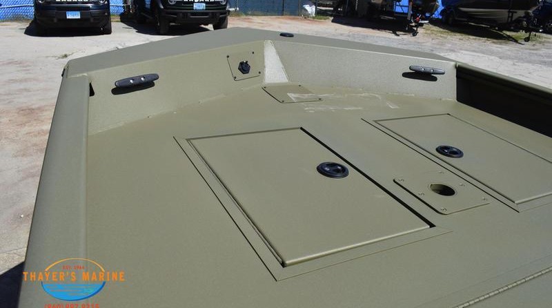 Lund Boats Predator 1760