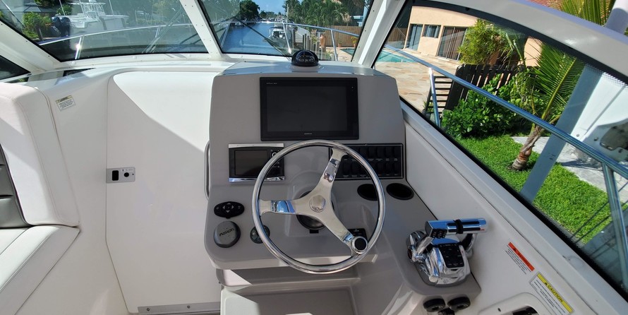 Boston Whaler 315 Conquest
