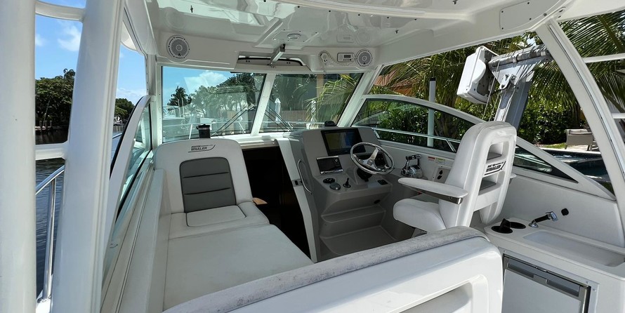 Boston Whaler 315 Conquest