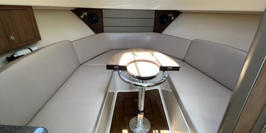 Boston Whaler 315 Conquest