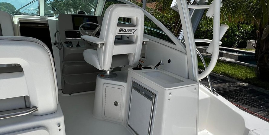 Boston Whaler 315 Conquest