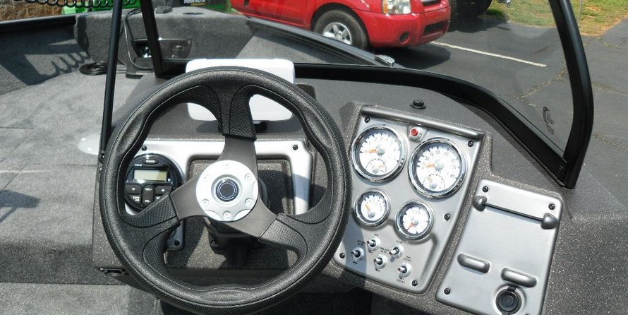 Tracker Pro Guide V-175 Combo