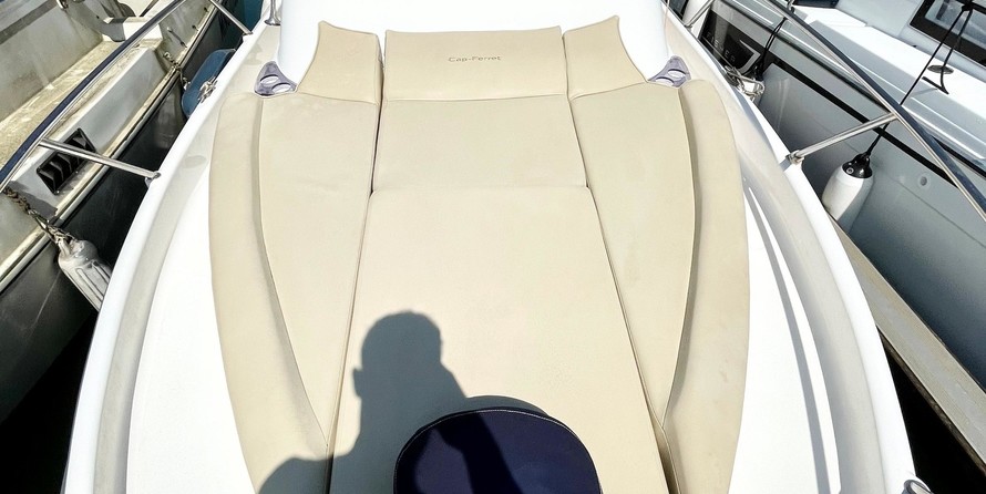 B2 marine cap ferret 552 dc