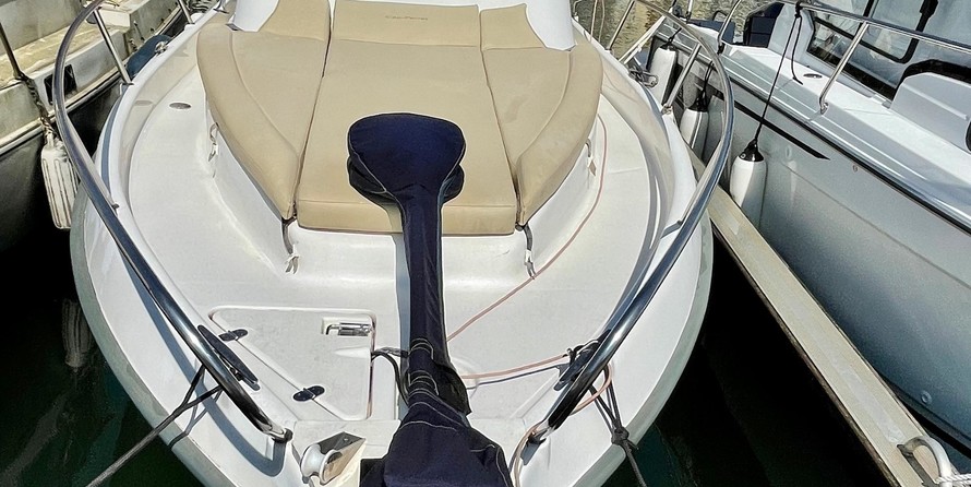 B2 marine cap ferret 552 dc