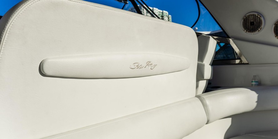 Sea Ray 400 Sundancer