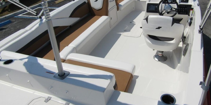 Starcraft Marine MDX OB 211 E