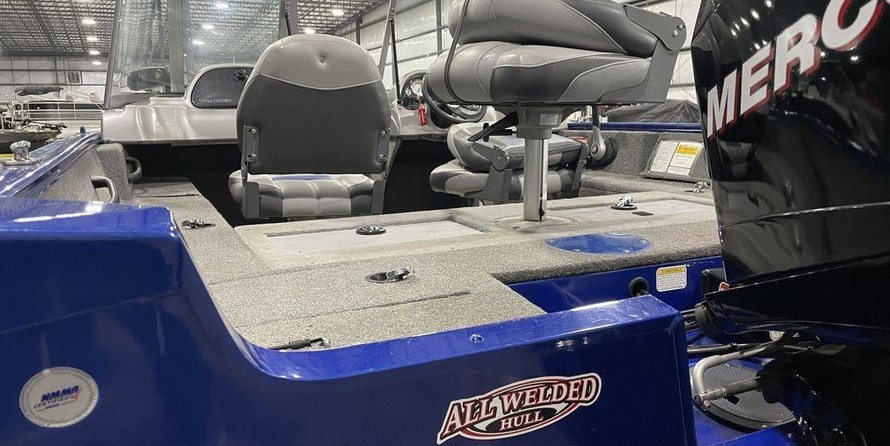 Tracker Pro Guide V-16 WT