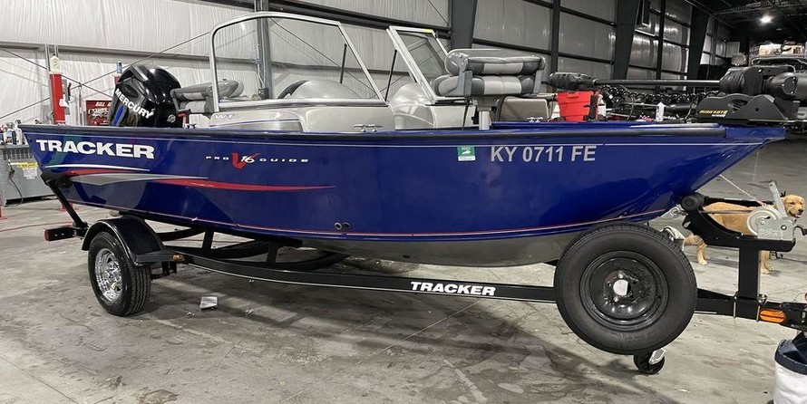 Tracker Pro Guide V-16 WT