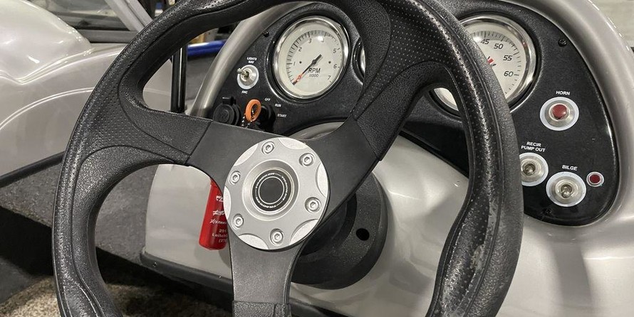 Tracker Pro Guide V-16 WT