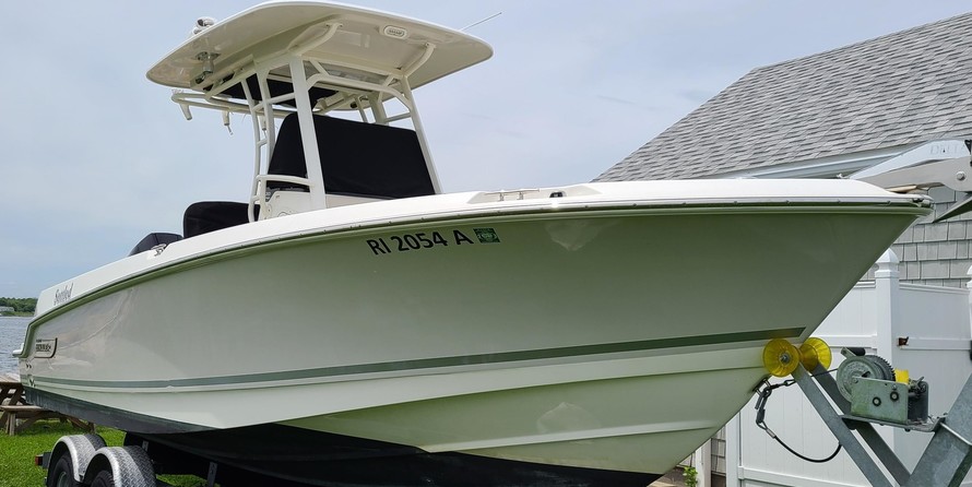 Boston Whaler 230 Outrage