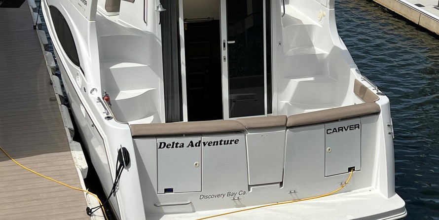 Carver 36 Mariner