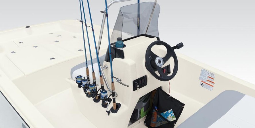 Mako Pro Skiff 15 CC