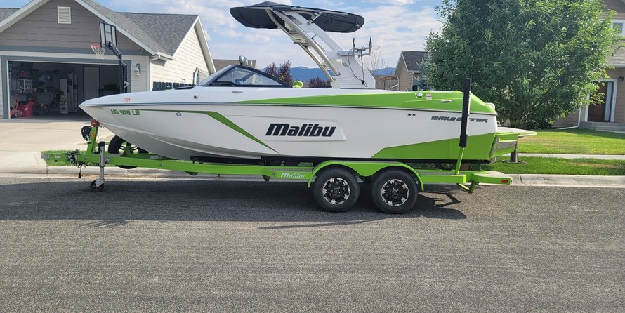 Malibu Wakesetter 22 LSV