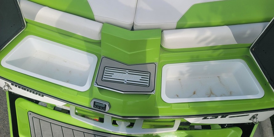 Malibu Wakesetter 22 LSV