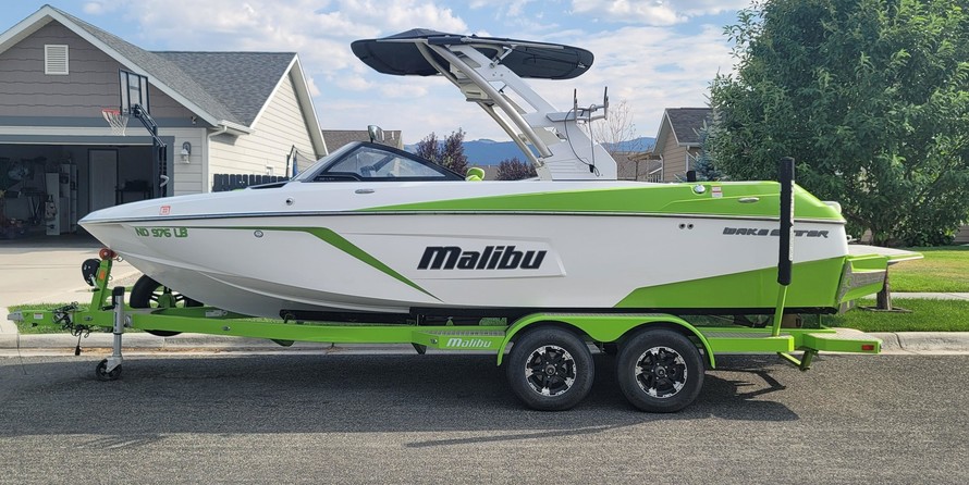 Malibu Wakesetter 22 LSV