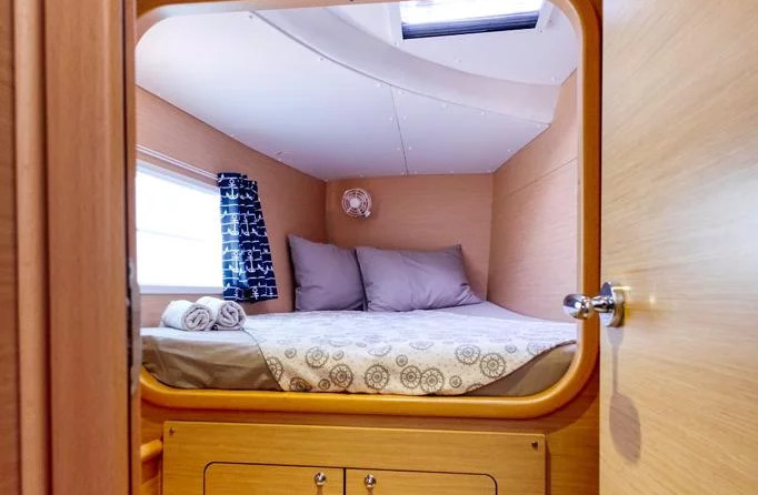 Lagoon 380 - 3 + 1 cab.