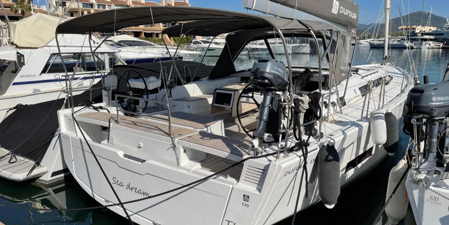 Dufour 530