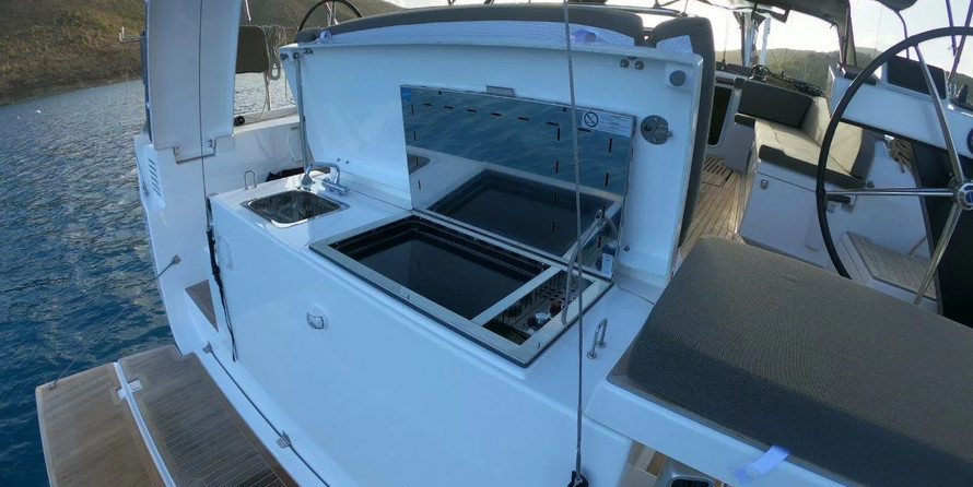Dufour 530