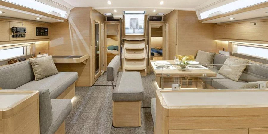 hot seat and giant (1 and 3 person)