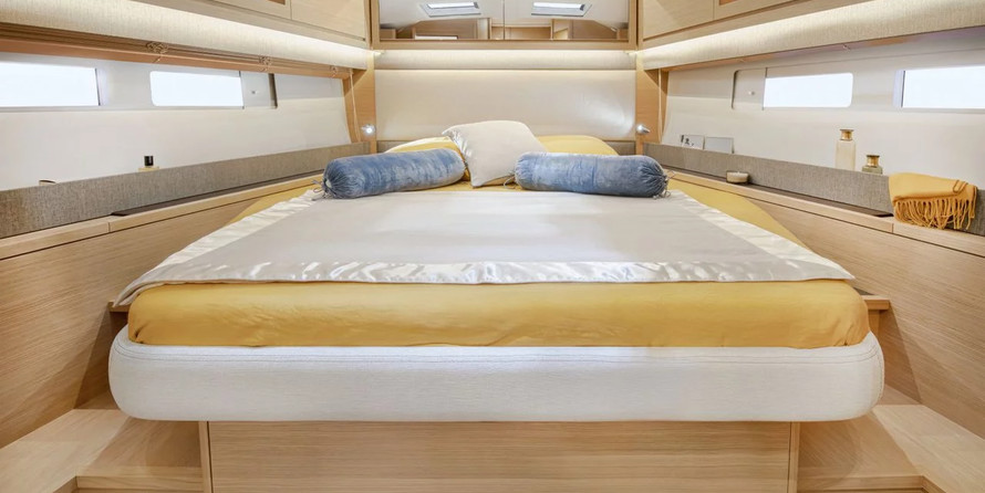 hot seat and giant (1 and 3 person)