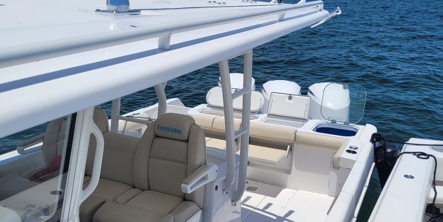Everglades 355 Center Console