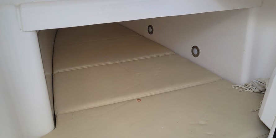 Everglades 355 Center Console