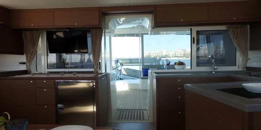 Lagoon 450