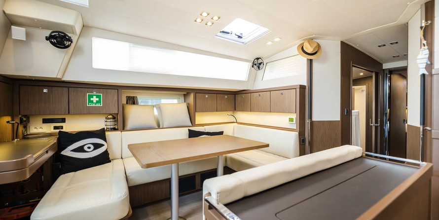 Beneteau Sense 57