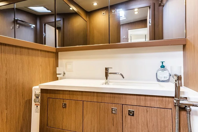 Beneteau Sense 57