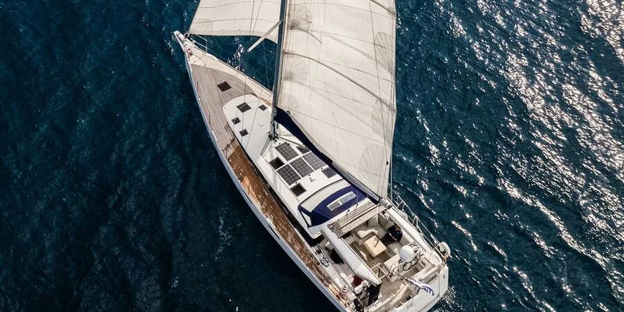 Beneteau Sense 57