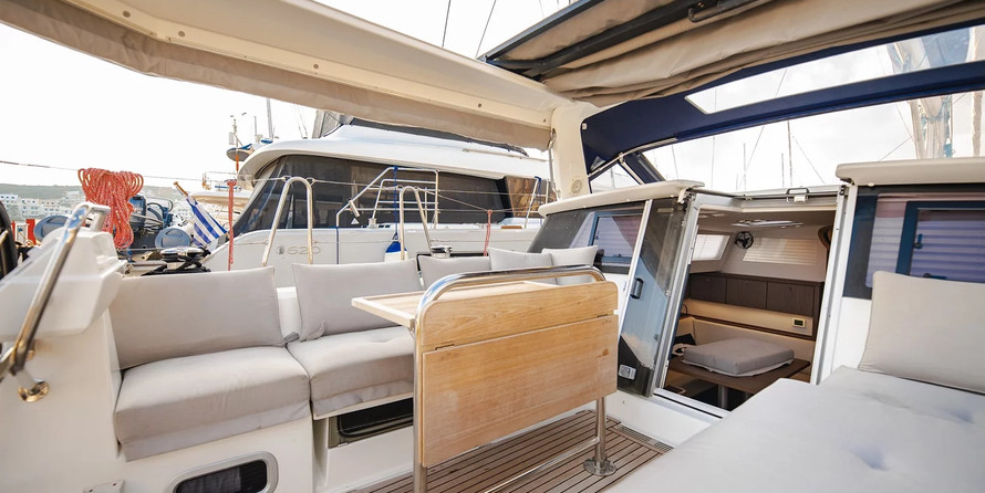 Beneteau Sense 57