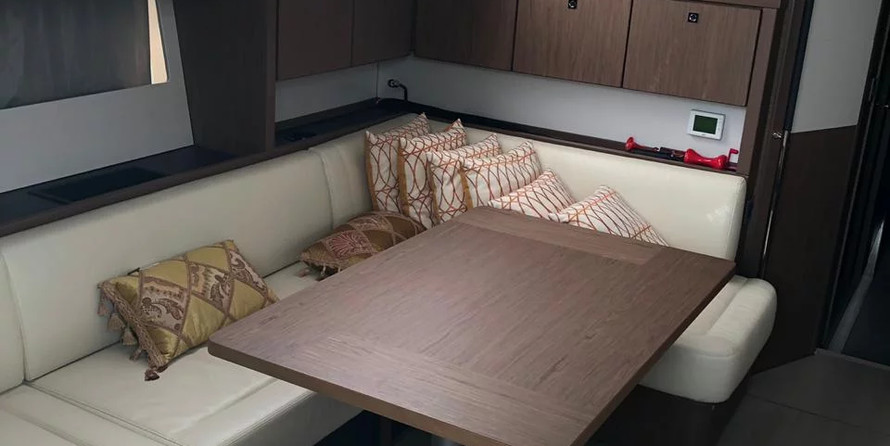 Beneteau Sense 57