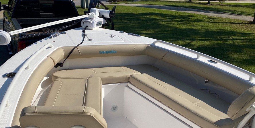 Everglades 253 Center Console