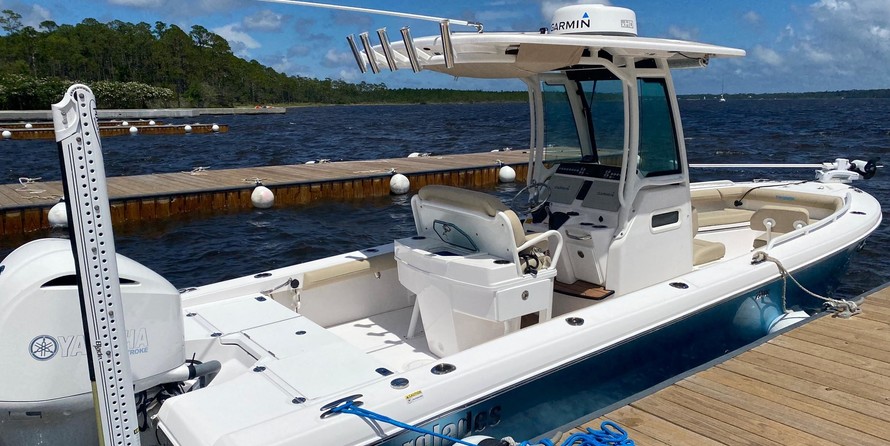 Everglades 253 Center Console