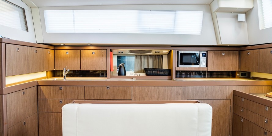 Beneteau Sense 57