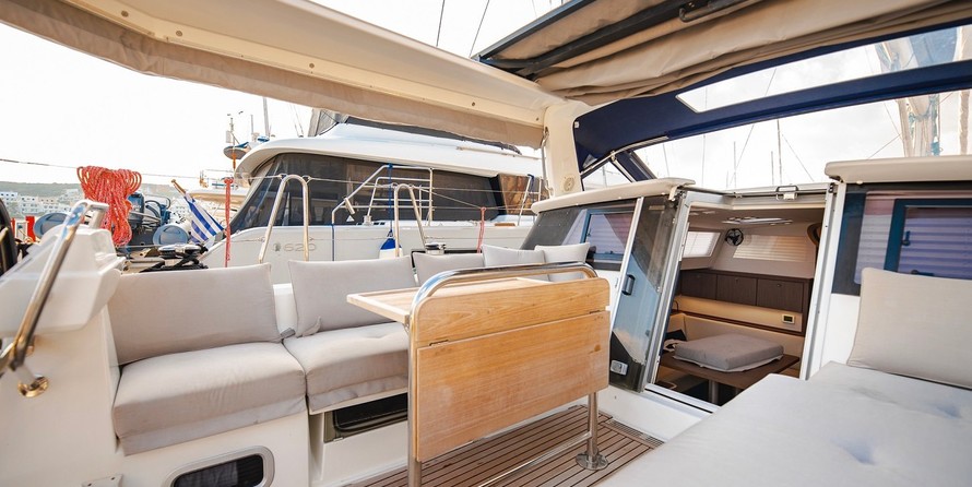 Beneteau Sense 57