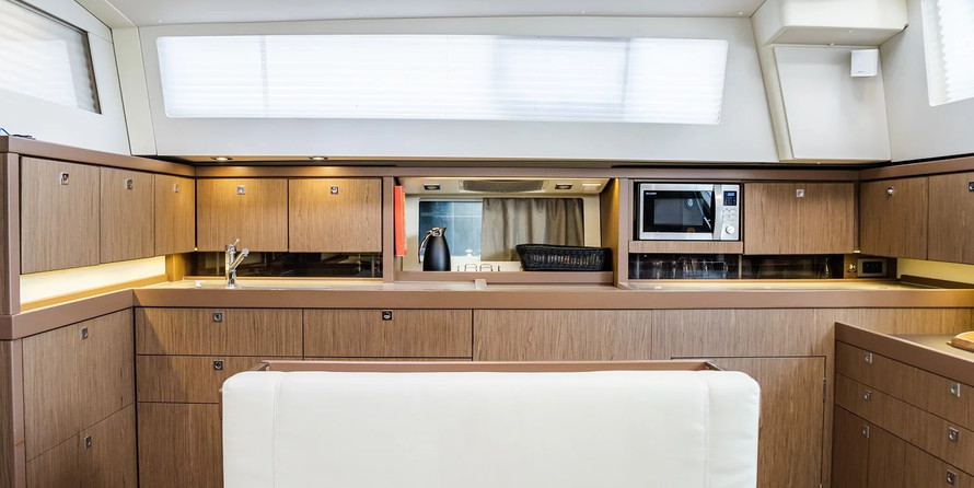 Beneteau Sense 57