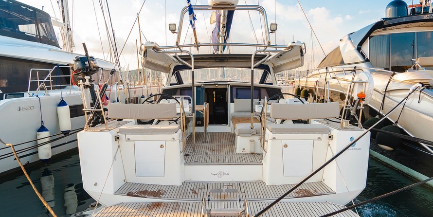 Beneteau Sense 57