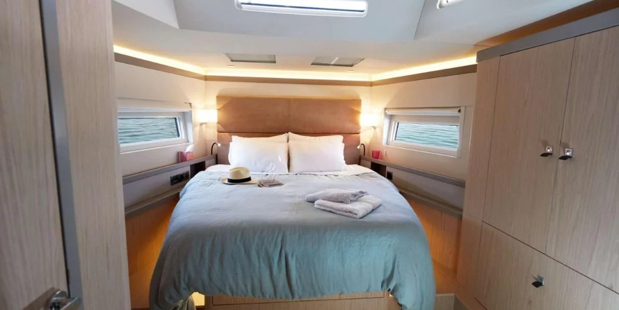 Beneteau Oceanis Yacht 62