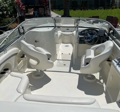 Stingray 235 LR