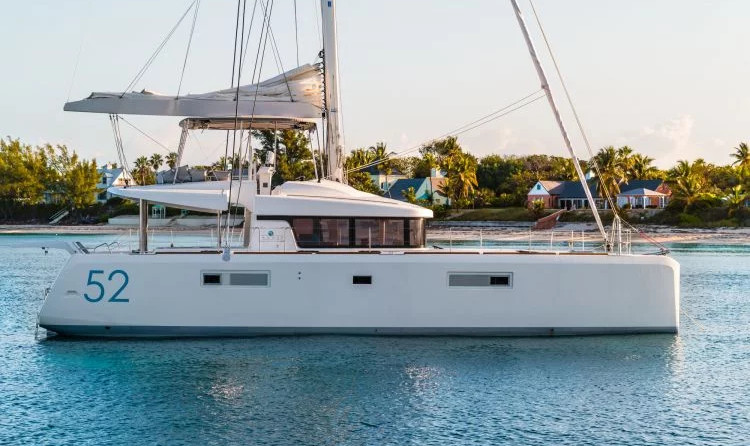 Lagoon 52F